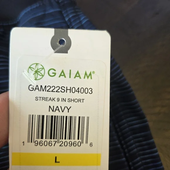 NWT GAIAM Men's Streak 9 In Short - Navy Blue Striped Athletic Shorts Large - Picture 5 of 14